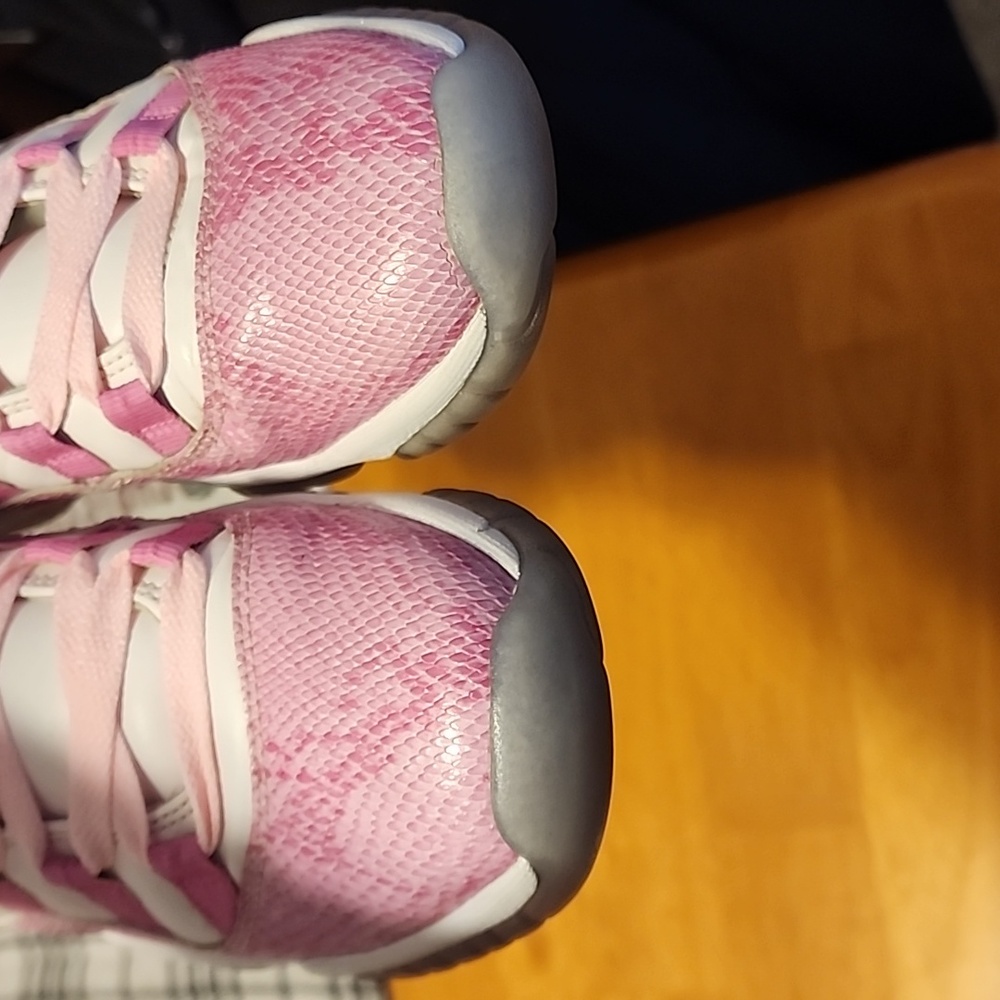 Jordan 11 - Picture 8 of 8